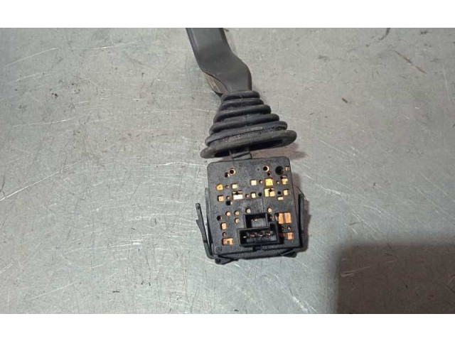 Ручка стеклоочистителей 09185417, 1241028   Opel Meriva A