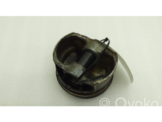 Поршень N55B30A BMW X5M E70 для бензинового двигателя 3.5