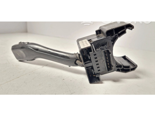 Ручка стеклоочистителей 4B0953503H, K030120203 Volkswagen Golf IV