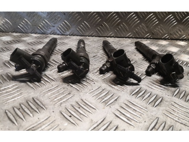 Комплект форсунок 6400700787, A6400700787    Mercedes-Benz A W169  OM 640.940 