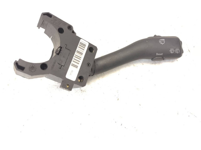 Ручка стеклоочистителей 4B0953503H   Volkswagen Golf IV