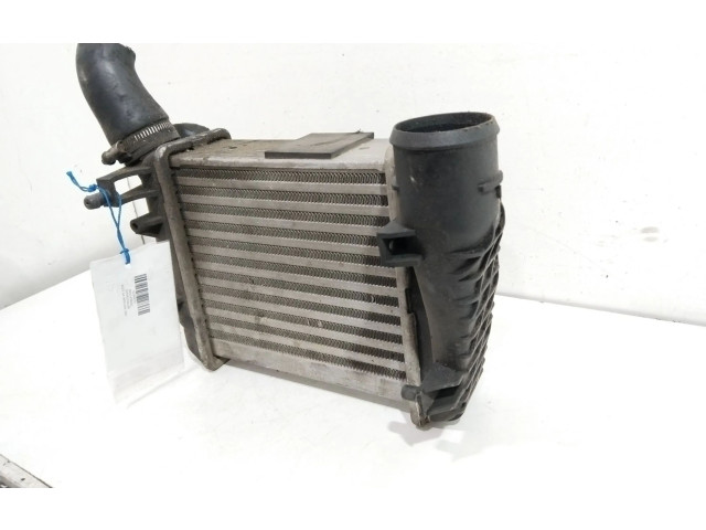 Интеркулер 8E0145806C Audi A4 Allroad