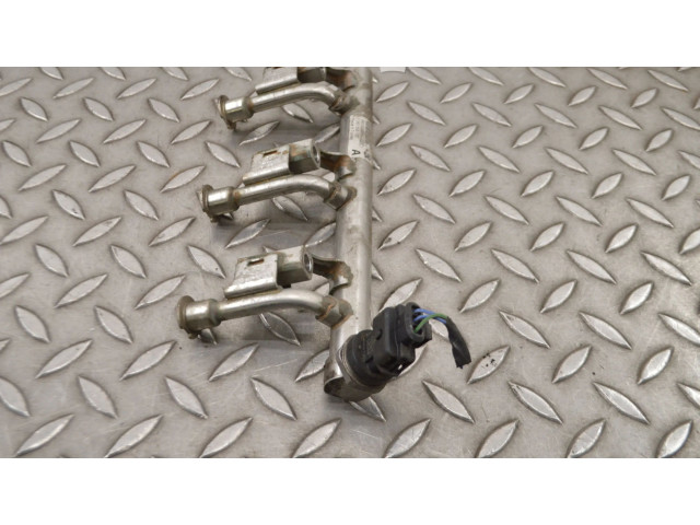 Vstřikovací lišta 0261555137, 0901071883 Ford Fiesta C8S1A