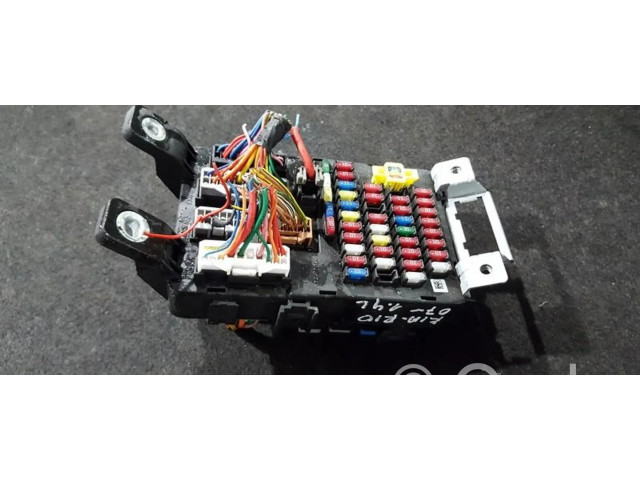 Блок предохранителей  919501g010, akg9270092a   KIA Rio    