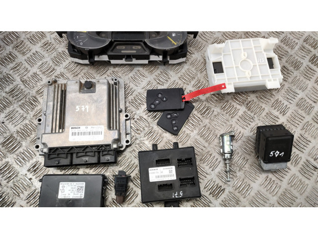 Řídící jednotka 285258251R, 0281030899 Renault Captur 2015