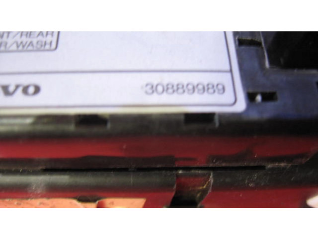 Pojistková skříňka 30889989, MB953383 Volvo S40, V40 2000