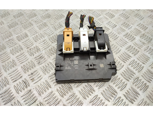 Блок комфорта 5K0937085AA   Volkswagen Caddy   