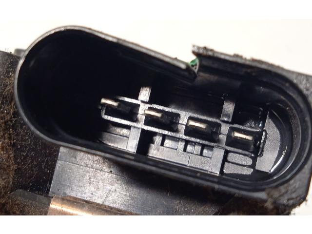 Моторчик дворников 30753493, 3397021173 Volvo S60