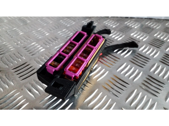 Блок предохранителей 8K0941824D Audi A6 C7