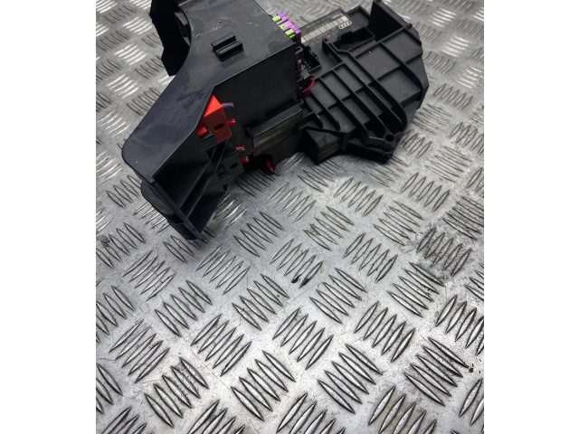 Pojistková skříňka 4E1937503A, 4E0907279D Audi A8 S8 D3 4E 2004