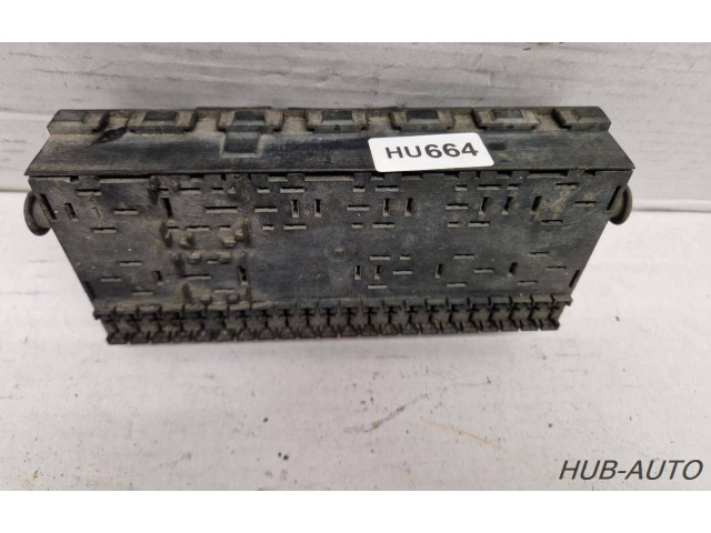 Блок предохранителей 171941813D Volkswagen Golf II