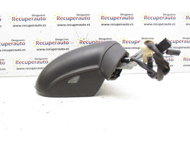 Зеркало электрическое Volkswagen Touran II 2010 - 2016 года