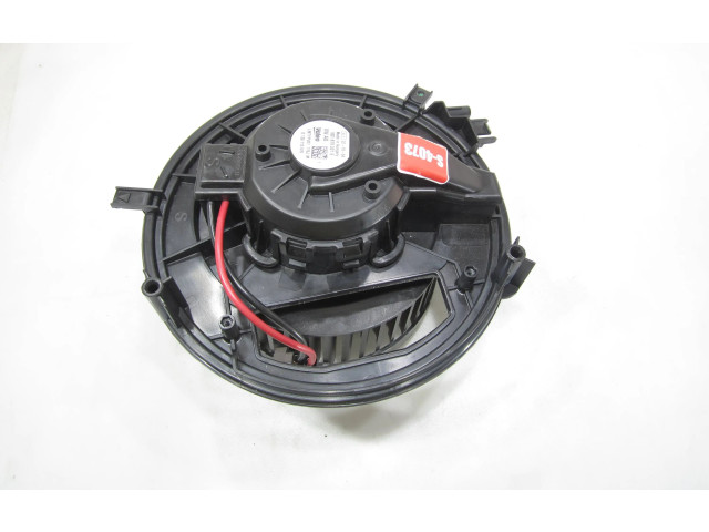 Вентилятор печки 5Q1819021E, 0130115576 Volkswagen Caddy