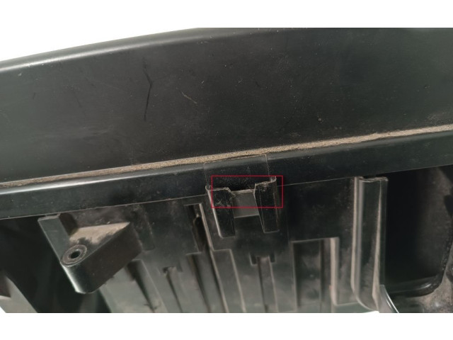 Блок предохранителей  31398000   Volvo XC90    