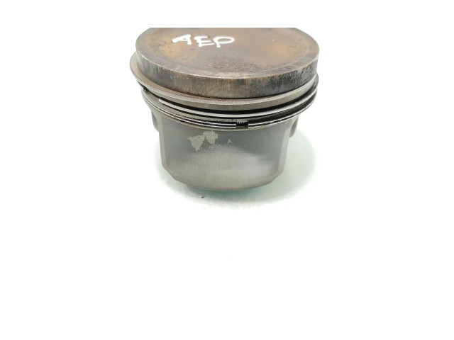 Píst Volkswagen Passat Alltrack AEP