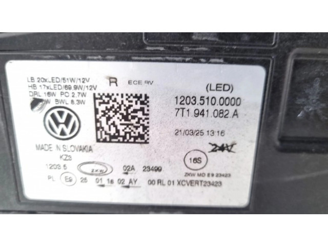 Передняя фара  