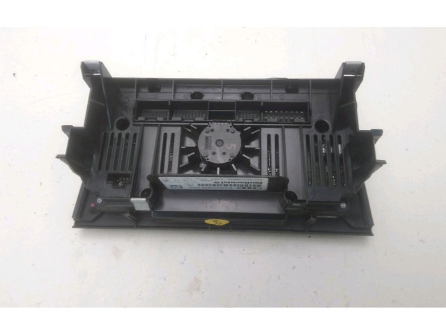 Блок управления климат-контролем 8U0820043BXHA Audi Q3 8U