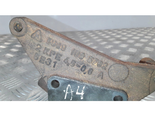 Кронштейн крепления двигателя