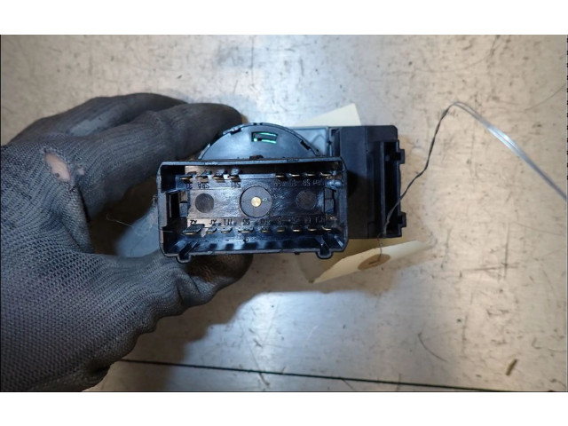 Ручка поворотов/ фонарей  8L1941531D5PR   Audi A3 S3 8L 