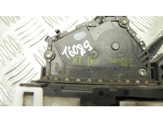 Zámek zadních dveří 2S4AA21812EA, T6089   Ford Mondeo Mk III 2004