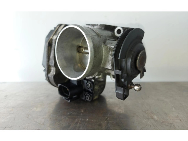 Дроссельная заслонка 058133063M   Audi A4 S4 B5 8D