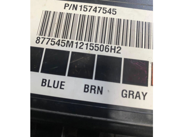 Блок управления 15747545 GMC Sierra 1000