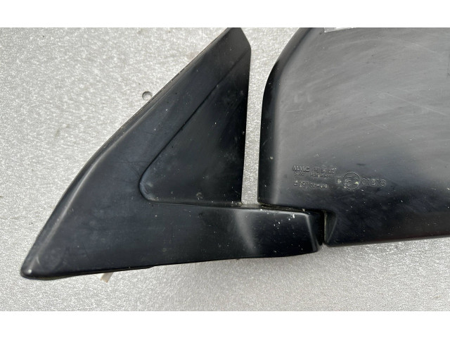 Zpětné zrcátko Mitsubishi Pajero 1995 MB696595