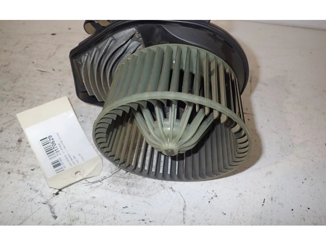 Вентилятор печки       Volkswagen PASSAT B4