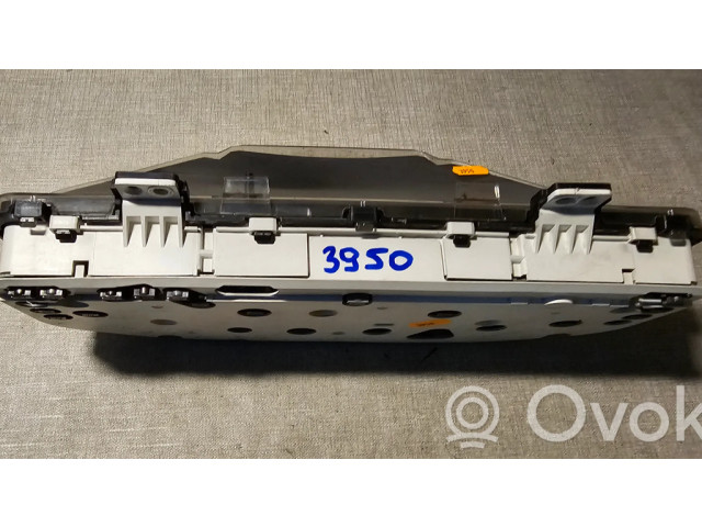 Přístrojová deska Mazda MPV II LW 2003 1575100390, LC6455430