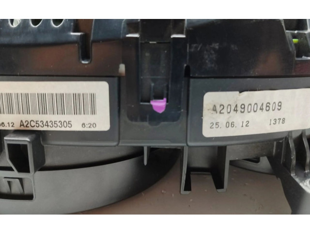 Přístrojová deska Mercedes-Benz C W204 2012 A2049004609