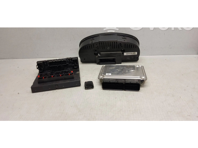 Řídící jednotka 03G906016, 0281011882 Volkswagen Caddy 2009