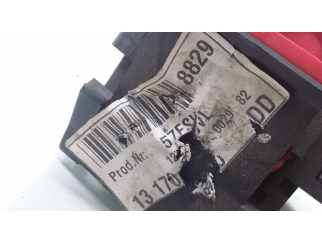 Блок предохранителей 13170888, 13170895 Opel Vectra C