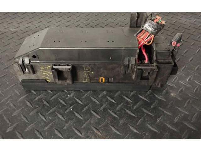 Блок предохранителей  56050192AF   Jeep Cherokee    