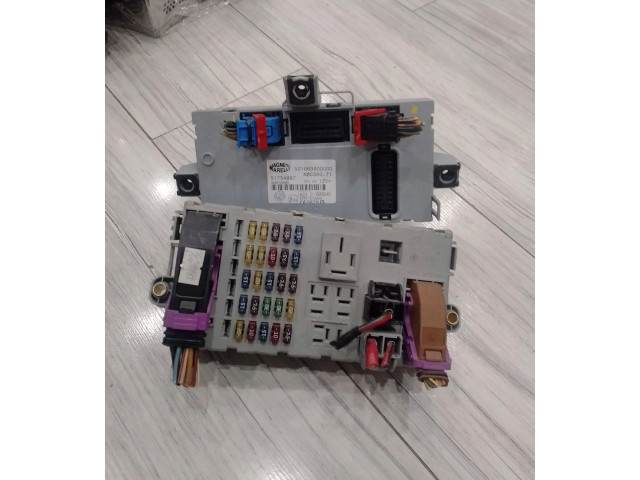 Pojistková skříňka 51754987 Lancia Musa 2014