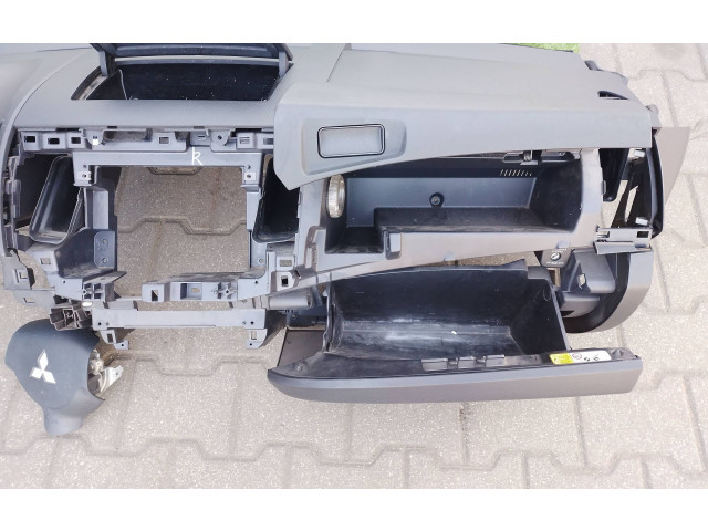 Блок подушек безопасности P8635A053, DDPPSCB1 Mitsubishi Outlander