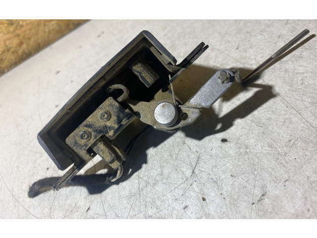 Zámek zadních dveří Volkswagen Caddy 2009