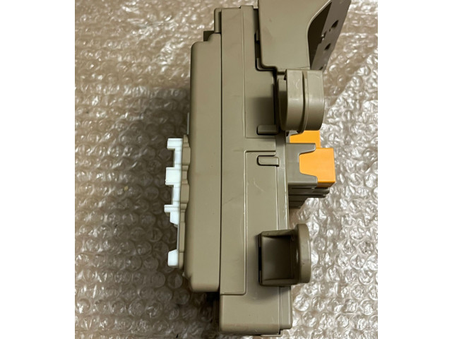 Блок управления 82201SJ200 Subaru Forester SK