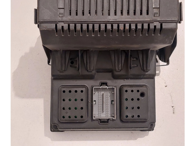 Блок предохранителей 30786889, 28087583   Volvo V70    