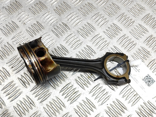  Поршень M 270.910 A2700300320, A2700302717  Mercedes-Benz CLA C117 X117 W117 для бензинового двигателя 1.6