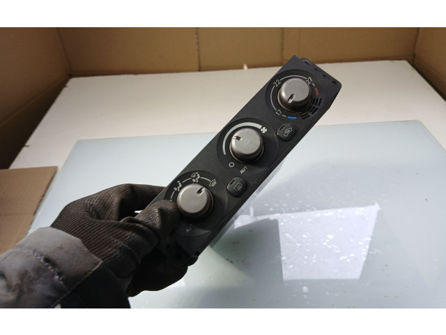 Блок управления климат-контролем MR958005, 1456700022 Mitsubishi Pajero