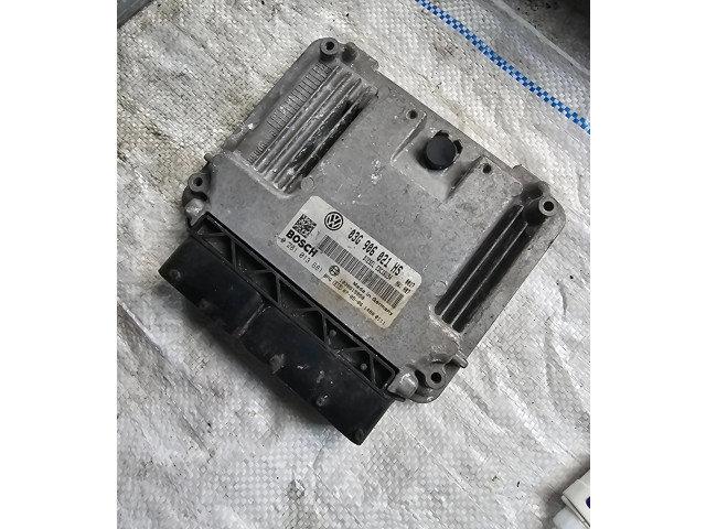 Řídící jednotka 03G906021HS, 1039S15958 Volkswagen Caddy 2010