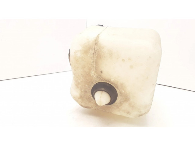 Бачок оконной жидкости