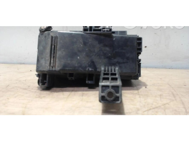 Pojistková skříňka Nissan Navara D40 2006