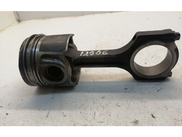 Píst GK206205BA   Ford Transit Custom  pro naftový motor 2.0  