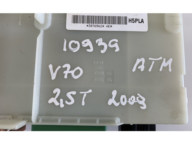 Блок предохранителей  30765624AE, 30765624AE   Volvo V70    