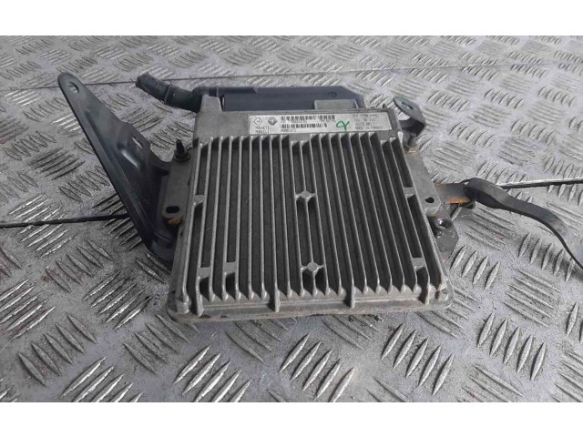 Блок управления двигателем Блок управления 7700868295   Renault Clio I