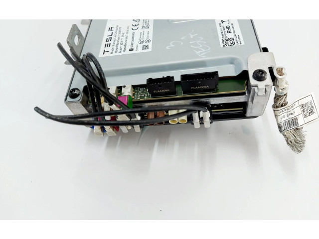 Řídící jednotka 166786-05-C   Tesla Model 3 2021