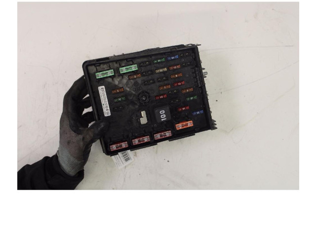   Pojistková skříňka 3C0937125A   Volkswagen Tiguan 2008