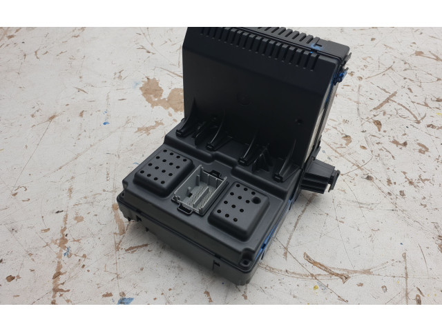 Блок предохранителей 31314468, 28231898   Volvo XC90    