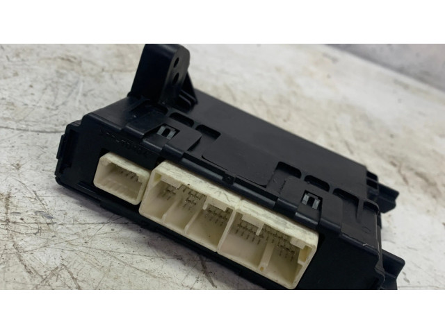 Блок управления климат-контролем 8865053430 Lexus IS III XE30